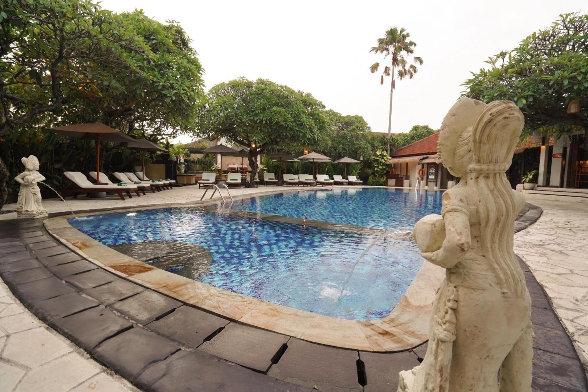 Kuta Seaview Boutique Resort Exterior foto